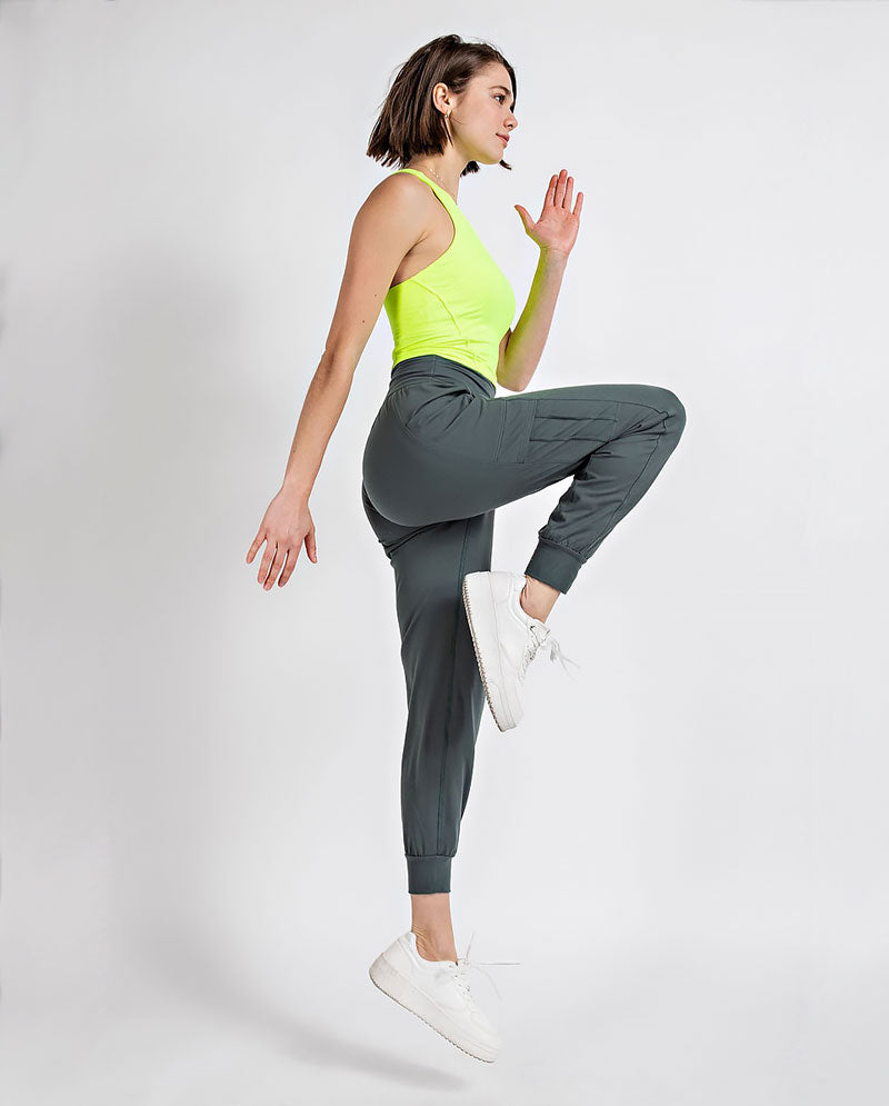 RAE MODE - BUTTER JOGGER WITH SIDE POCKETS