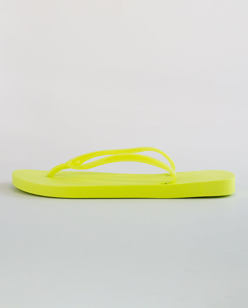 IC GURL - Women's Bright Summer Beach Flip Flops