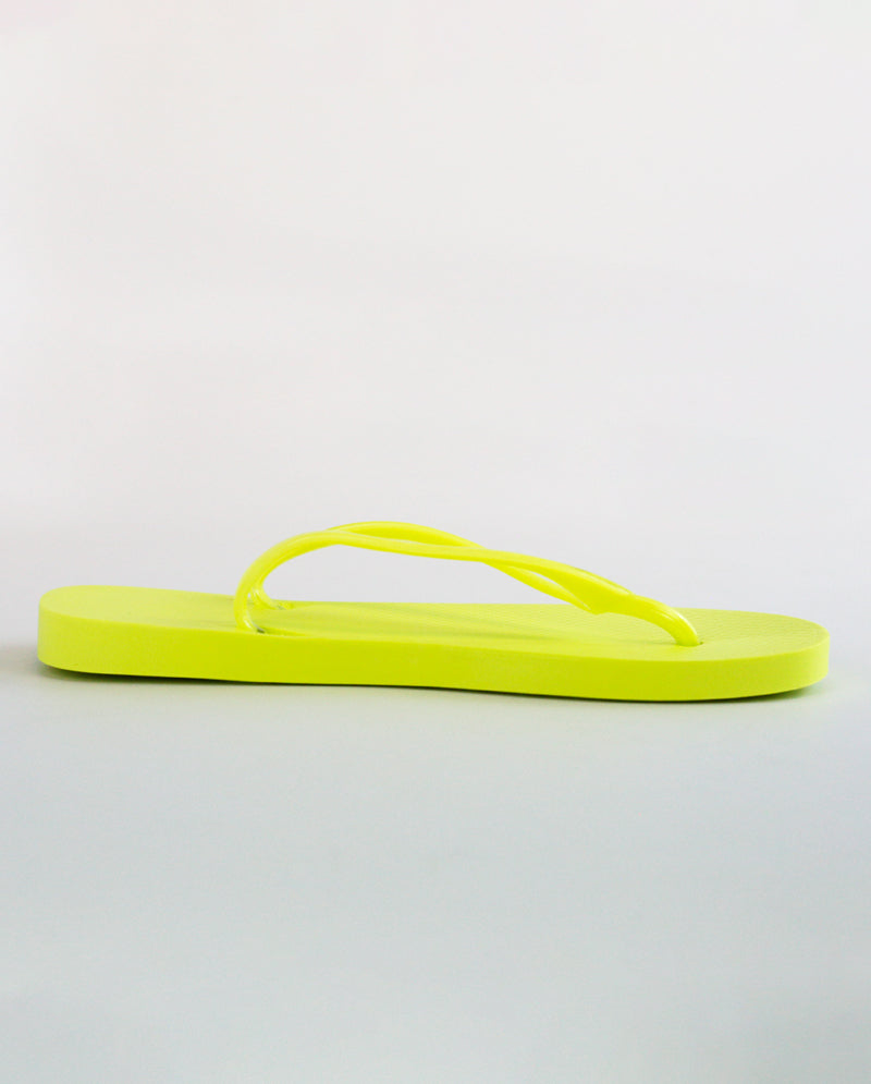 IC GURL - Women's Bright Summer Beach Flip Flops