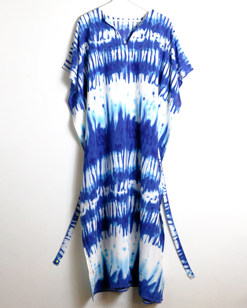 IC GURL - Tie Dye Blue Beach Shawl